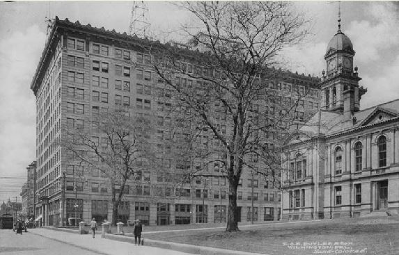 The large DuPont Building in downtown Wilmington