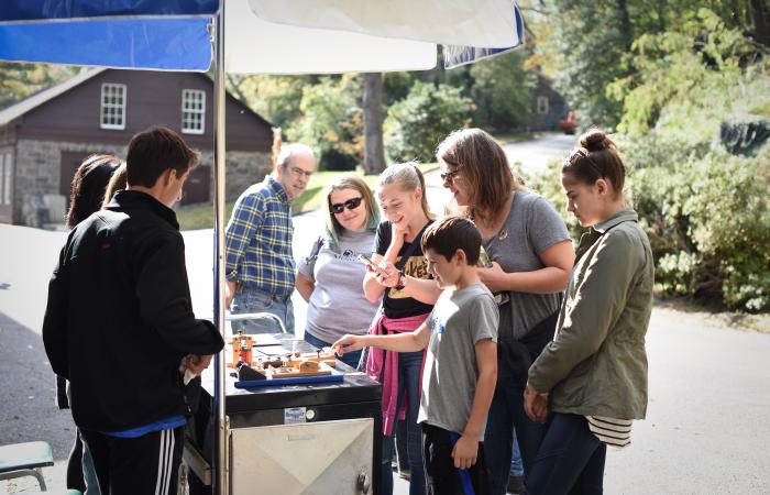 hagley-science-saturday-maker-day-2017 (credit Kerry Harrison)-008.jpg