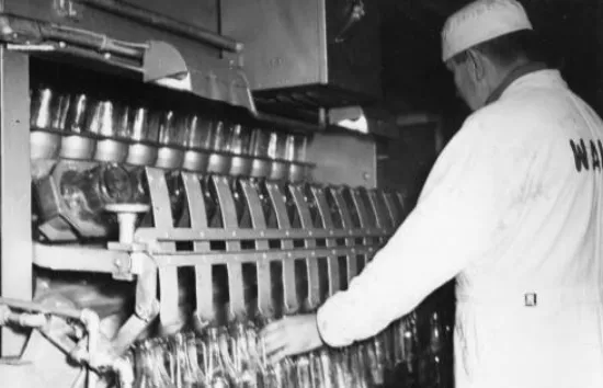 Interior_of_Wawa_Dairy_Plant.jpg