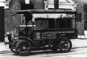 Wawa_Mechanized_Truck-milk-dairy-hagley-museum-library.jpg