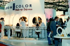 avon-brazil-brasil-makeup-fair-exposition-hagley.jpg