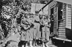bloomer-girls-hagley-HF_W70_02.jpg