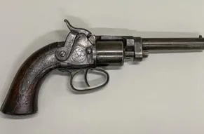 gun1.jpg