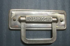 oshkosh handle.JPG